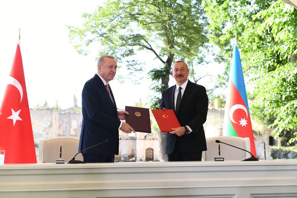 Azərbaycan ilə Türkiyə arasında müttəfiqlik münasibətləri haqqında Şuşa Bəyannaməsi imzalanıb (FOTO/VİDEO)