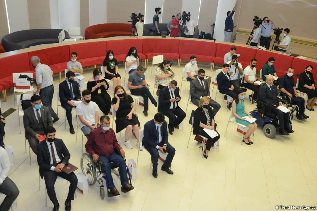 Əlil şəxslərin məşğulluğu üçün yeni layihəyə başlanılır (FOTO)