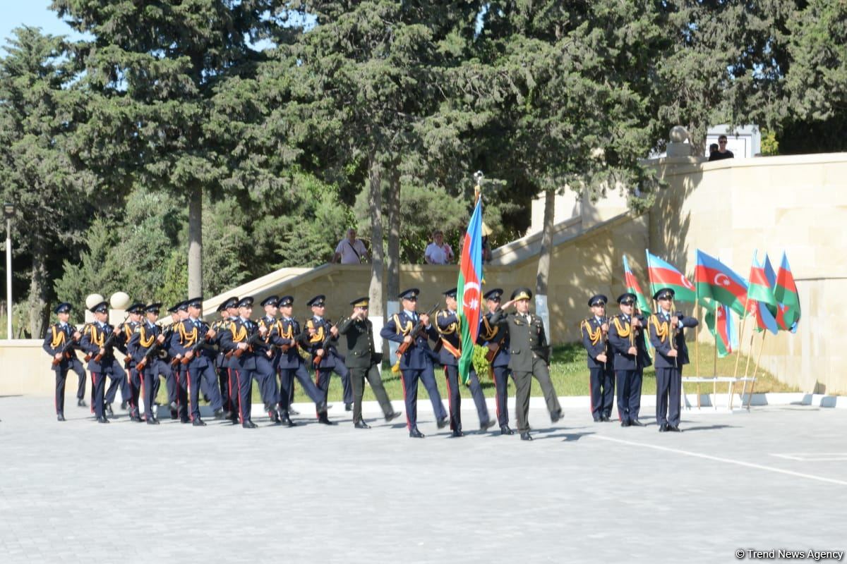 Zəfərdən sonra ilk buraxılışımızdır,  bu bizi ikiqat sevindirir - General (FOTO/VİDEO)