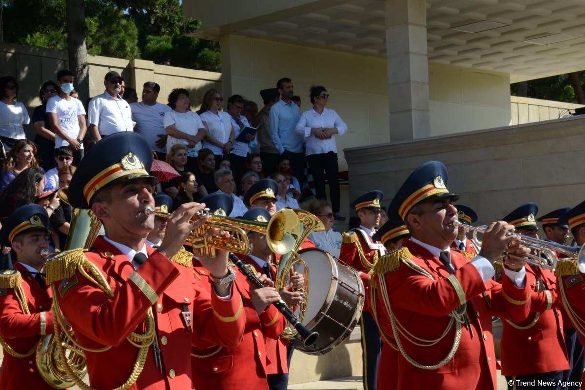Zəfərdən sonra ilk buraxılışımızdır,  bu bizi ikiqat sevindirir - General (FOTO/VİDEO)