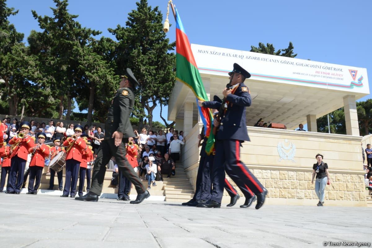 Zəfərdən sonra ilk buraxılışımızdır,  bu bizi ikiqat sevindirir - General (FOTO/VİDEO)