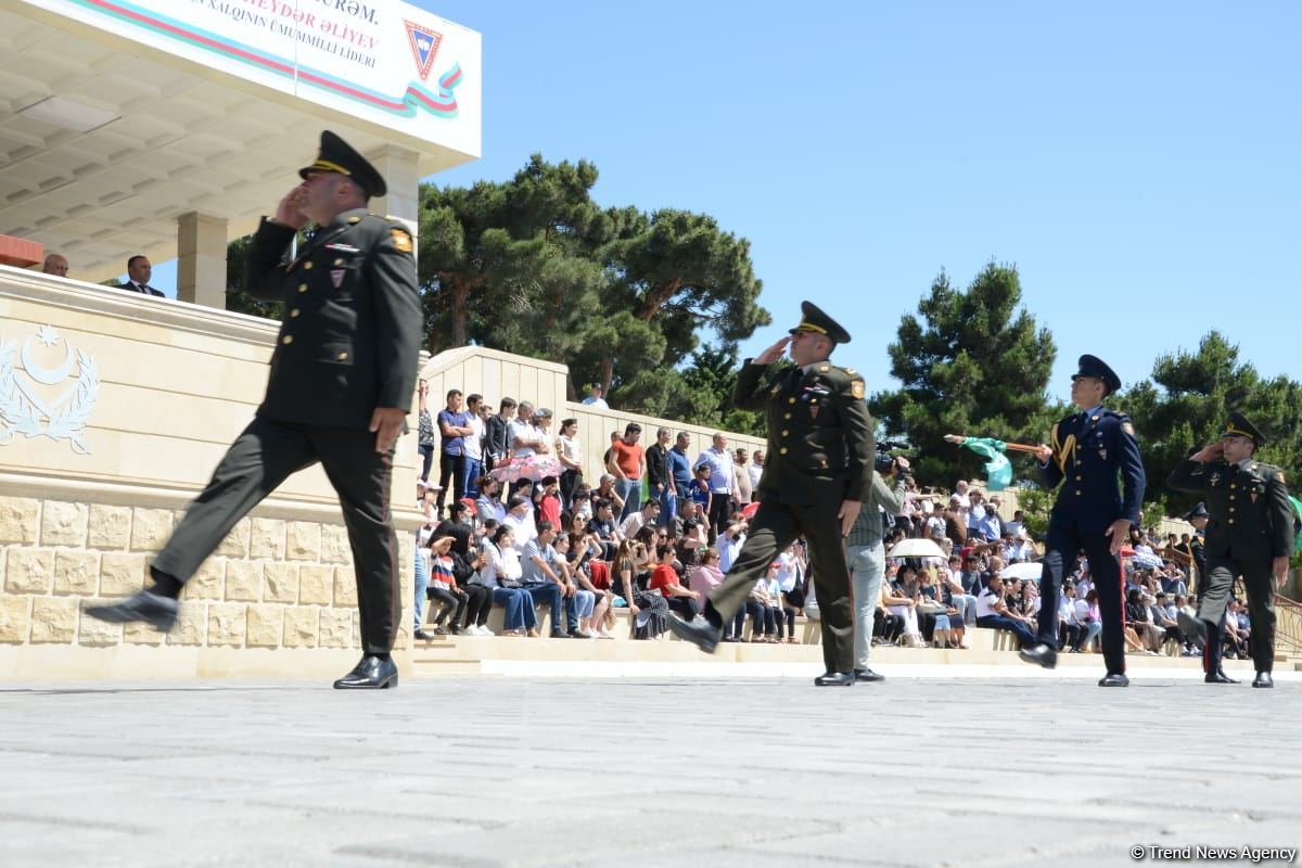 Zəfərdən sonra ilk buraxılışımızdır,  bu bizi ikiqat sevindirir - General (FOTO/VİDEO)