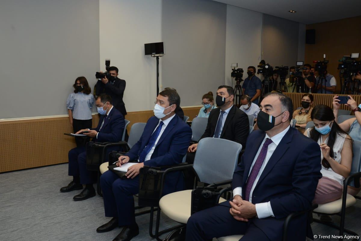 Ermənistanın mina xəritələrini verməməsi vəziyyəti daha da gərginləşdirir - Azərbaycan XİN rəhbəri (FOTO)