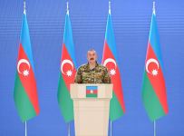 Prezident İlham Əliyev Silahlı Qüvvələr Günü münasibətilə Azərbaycan Ordusunun rəhbər və şəxsi heyətinin bir qrupu ilə görüşüb (FOTO/VİDEO) (YENİLƏNİB)