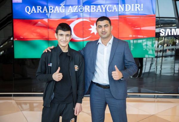 Türkiyəyə göndərilən daha 4 qazimiz sağalaraq geri dönüb (FOTO)
