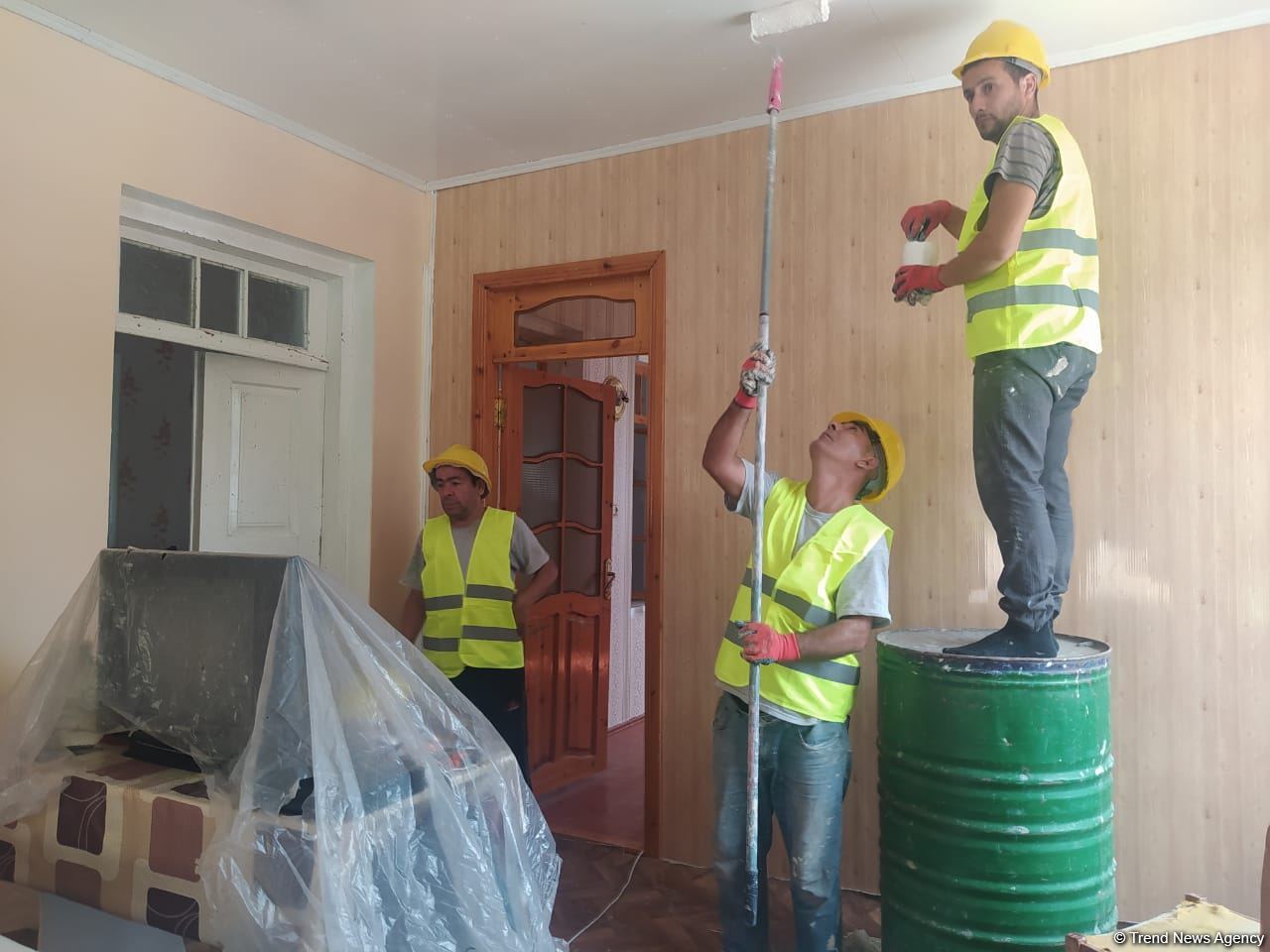 Ermənilərin Ağdamda dağıtdığı evlər tam hazır vəziyyətdə sahiblərinə verilir (FOTO)
