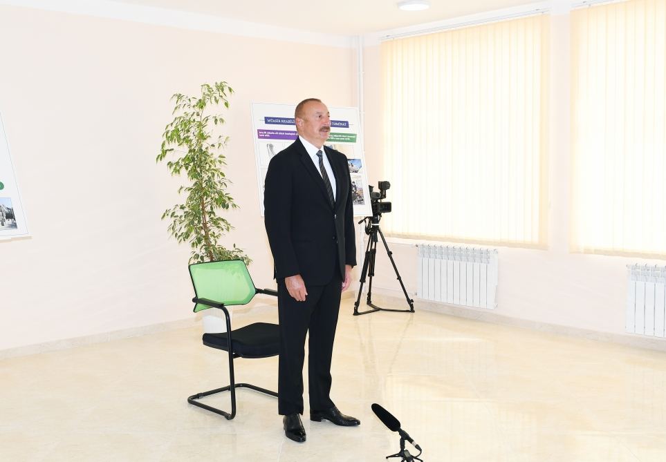 Prezident İlham Əliyev Xocasən qəsəbəsində şəhid ailələri və müharibə əlillərinə mənzillərin və avtomobillərin təqdim olunması mərasimində iştirak edib (FOTO/VIDEO) (YENİLƏNİB-2)