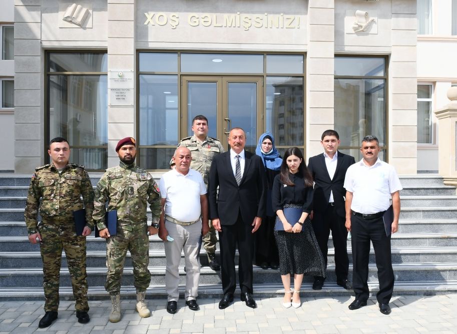 Prezident İlham Əliyev Xocasən qəsəbəsində şəhid ailələri və müharibə əlillərinə mənzillərin və avtomobillərin təqdim olunması mərasimində iştirak edib (FOTO/VIDEO) (YENİLƏNİB-2)