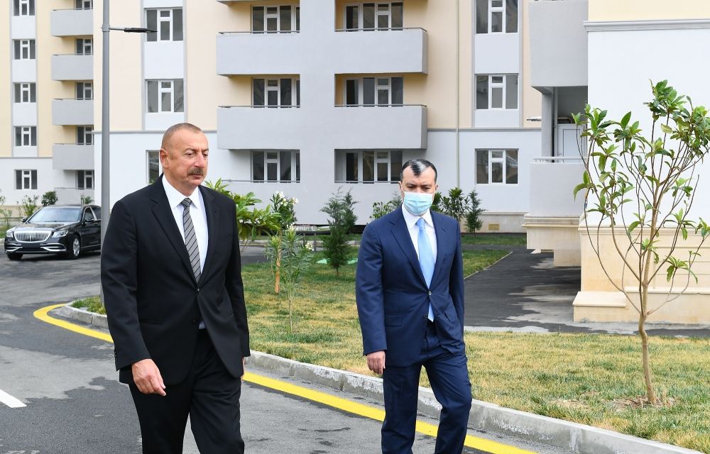 Prezident İlham Əliyev Xocasən qəsəbəsində şəhid ailələri və müharibə əlillərinə mənzillərin və avtomobillərin təqdim olunması mərasimində iştirak edib (FOTO/VIDEO) (YENİLƏNİB-2)