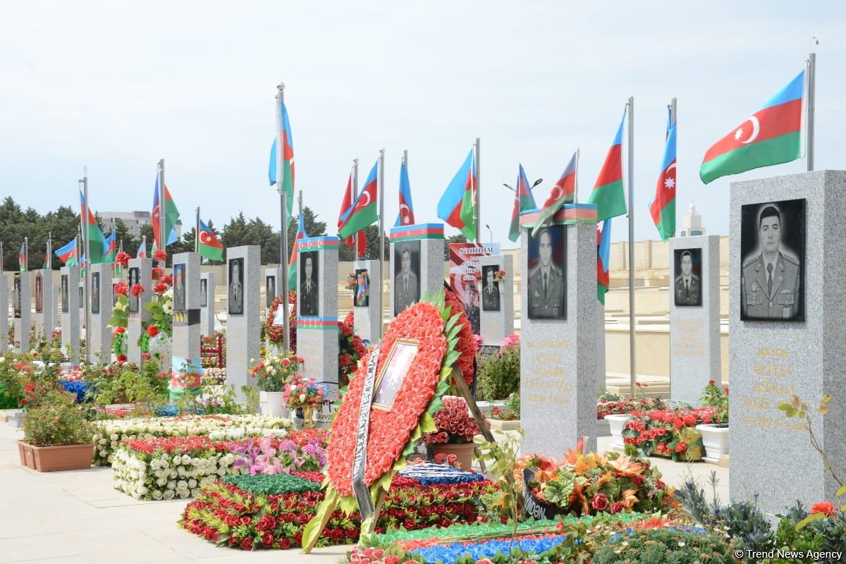 Şəhid Polad Həşimov və İlqar Mirzəyevin anım mərasimi keçirilir (FOTO)