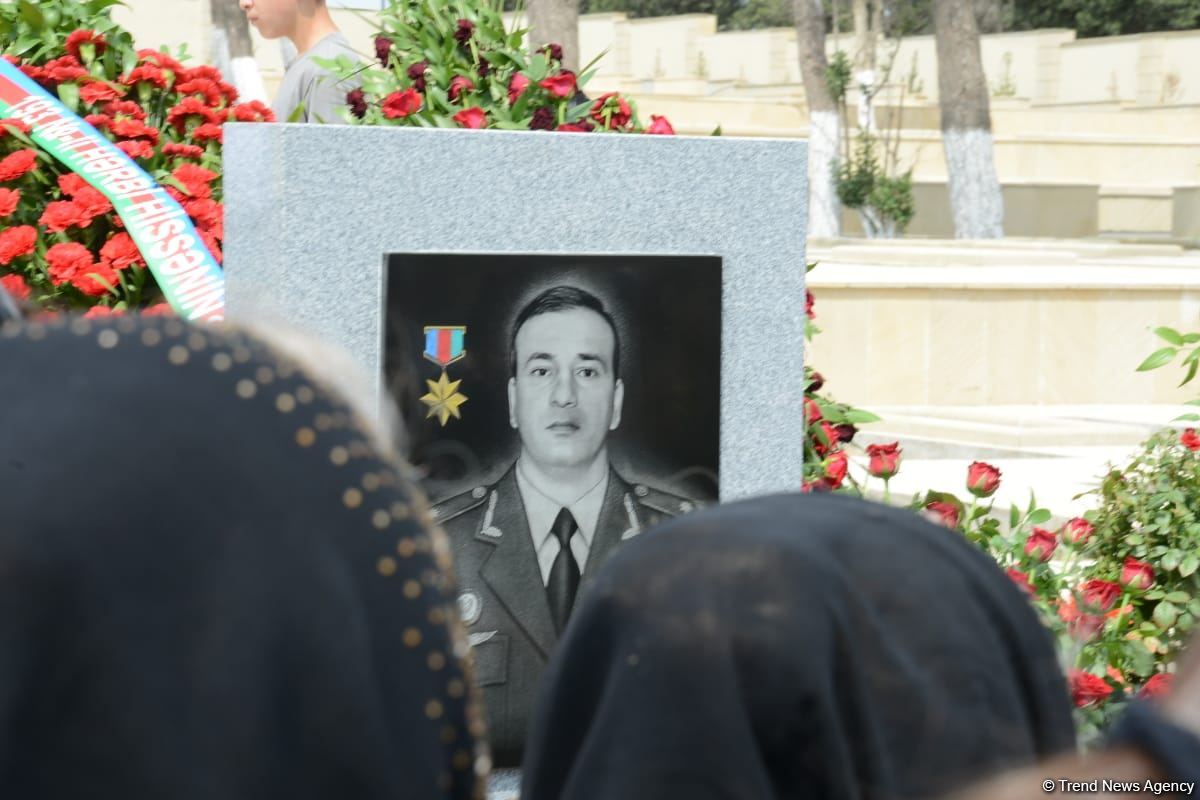 Şəhid Polad Həşimov və İlqar Mirzəyevin anım mərasimi keçirilir (FOTO)