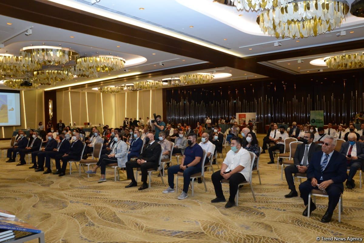 “Salam, Azərbaycan!” və “Şəki - Gözəlliyin Sehri” kitablarının təqdimatı baş tutdu (FOTO)