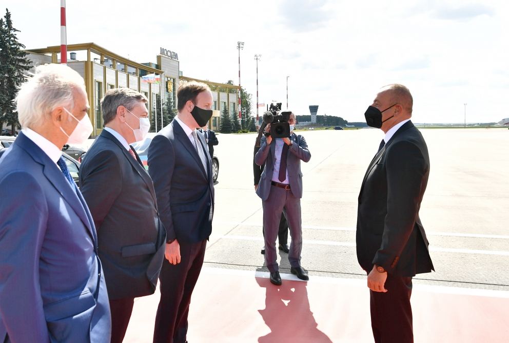 Prezident İlham Əliyevin Rusiyaya işgüzar səfəri başa çatıb (FOTO/VİDEO)(YENİLƏNİB-2)