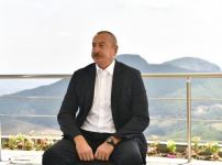 Prezident İlham Əliyev Daşkəsəndə “AzerGold” QSC-nin “Çovdar” İnteqrəolunmuş Regional Emal Sahəsinin fəaliyyəti ilə tanış olub, Azərbaycan Televiziyasına müsahibə verib (YENİLƏNİB) (FOTO/VİDEO)