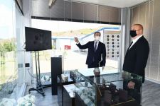 Prezident İlham Əliyev Daşkəsəndə “AzerGold” QSC-nin “Çovdar” İnteqrəolunmuş Regional Emal Sahəsinin fəaliyyəti ilə tanış olub, Azərbaycan Televiziyasına müsahibə verib (YENİLƏNİB) (FOTO/VİDEO)