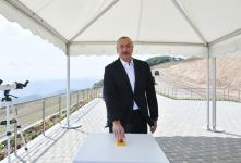 Prezident İlham Əliyev Daşkəsəndə “AzerGold” QSC-nin “Çovdar” İnteqrəolunmuş Regional Emal Sahəsinin fəaliyyəti ilə tanış olub, Azərbaycan Televiziyasına müsahibə verib (YENİLƏNİB) (FOTO/VİDEO)