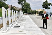 Prezident İlham Əliyev Daşkəsəndə Şəhidlər xiyabanını ziyarət edib (FOTO/VİDEO) (YENİLƏNİB)