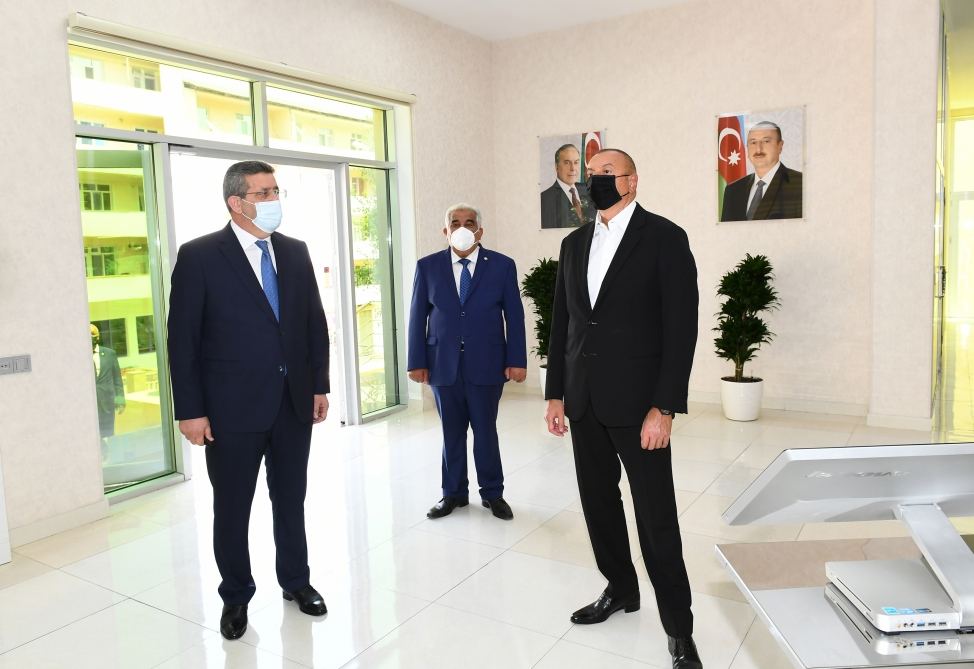 Prezident İlham Əliyev Daşkəsən şəhərinin yenidən qurulan su təchizatı və kanalizasiya sistemləri üzrə görülən işlərlə tanış olub (YENİLƏNİB) (FOTO/VİDEO)