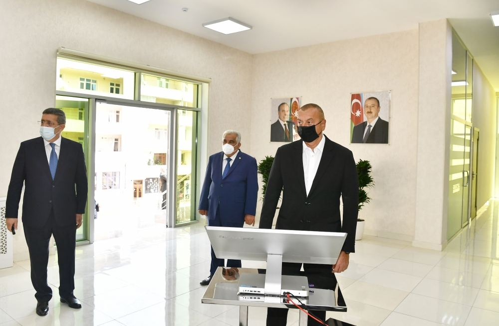 Prezident İlham Əliyev Daşkəsən şəhərinin yenidən qurulan su təchizatı və kanalizasiya sistemləri üzrə görülən işlərlə tanış olub (YENİLƏNİB) (FOTO/VİDEO)