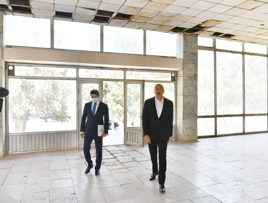 Azərbaycan Prezidenti Naftalan şəhər hava limanı ilə tanış olub (FOTO/VİDEO) (YENİLƏNİB)