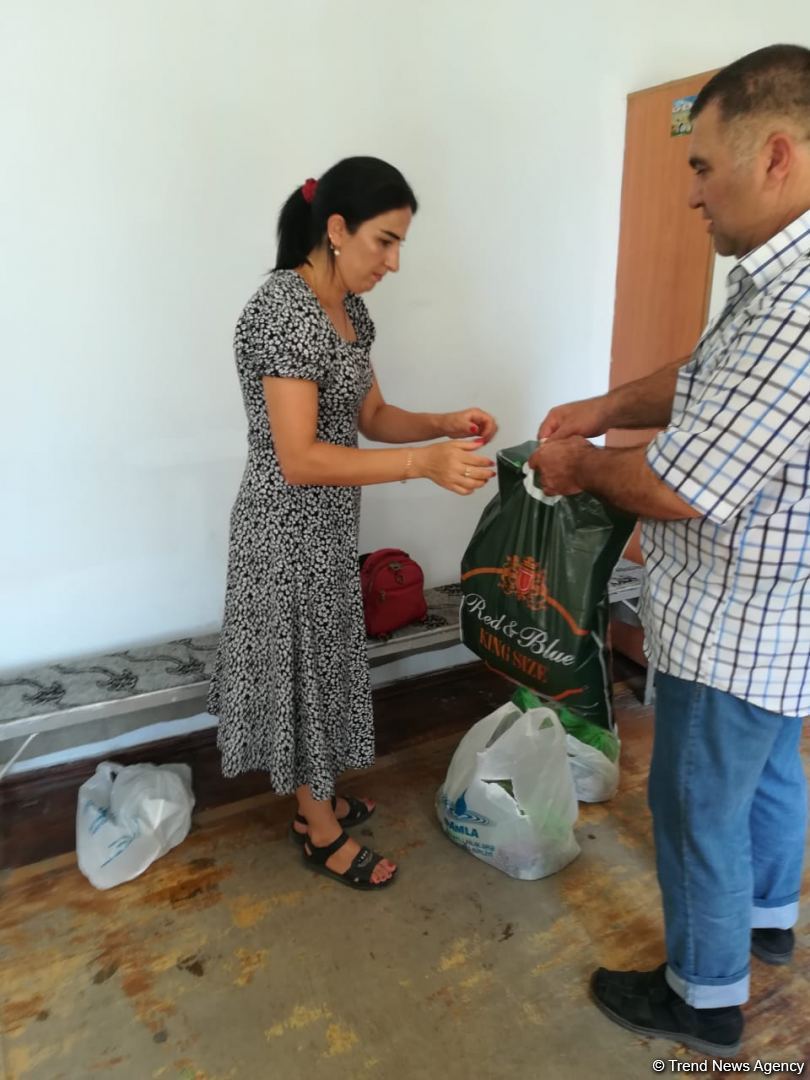 Deputat Sevil Mikayılovanın təşəbbüsü ilə Xudatda Qurban bayramı sovqatı paylanılıb (FOTO)