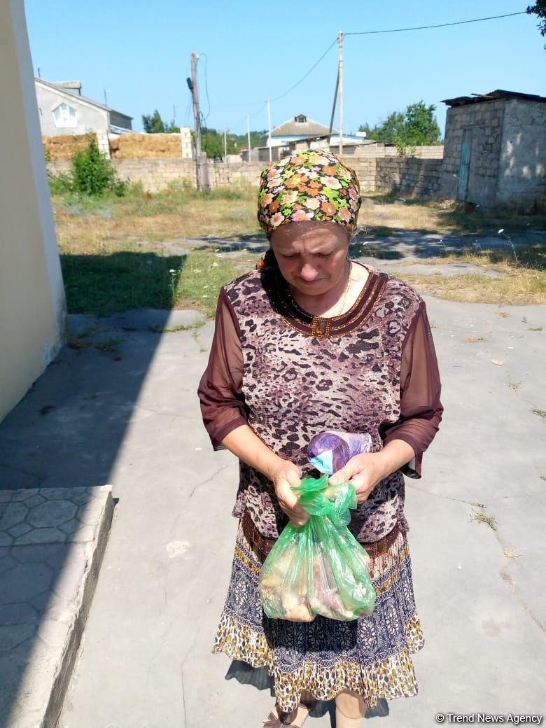 Deputat Sevil Mikayılovanın təşəbbüsü ilə Xudatda Qurban bayramı sovqatı paylanılıb (FOTO)
