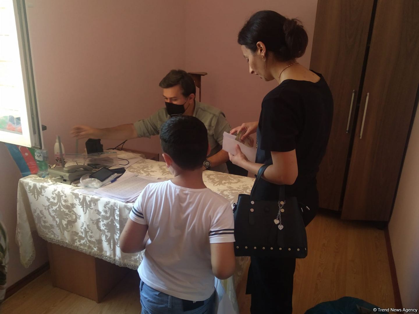 Deputat Sevil Mikayılovanın təşəbbüsü ilə Xudatda Qurban bayramı sovqatı paylanılıb (FOTO)