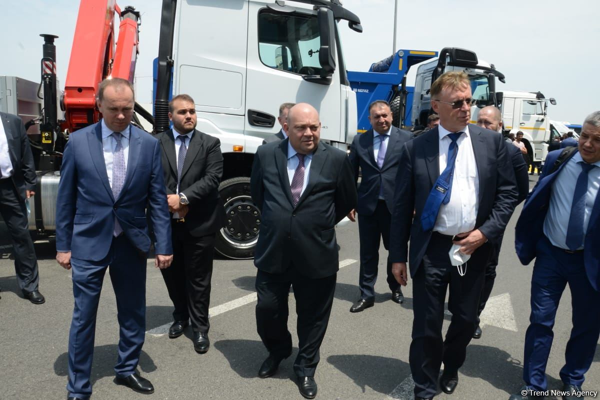 Rusiyanın "KamAZ" şirkəti ilə Gəncə Avtomobil Zavodu arasında memorandum imzalanıb (FOTO)