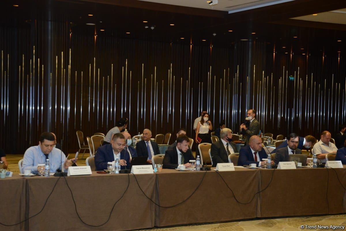 Azərbaycan iqtisadiyyatı iki faiz artıb - Nazir (FOTO)