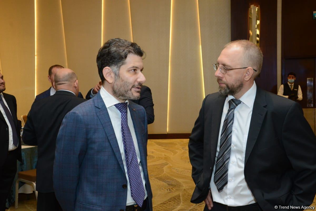 Azərbaycan iqtisadiyyatı iki faiz artıb - Nazir (FOTO)