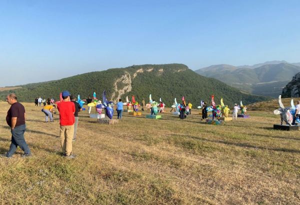 Azərbaycan diaspor nümayəndələrinin Şuşaya səfəri yekunlaşıb (FOTO/VİDEO)