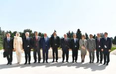 Prezident İlham Əliyev Türkiyə Böyük Millət Məclisi sədrinin başçılıq etdiyi nümayəndə heyətini qəbul edib (FOTO/VİDEO)