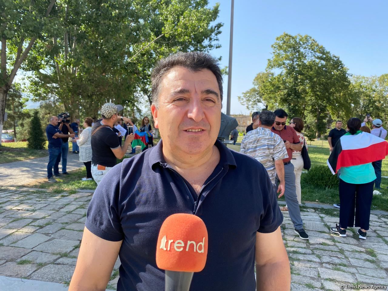 Füzulidə dağılmış evləri görəndə kədərləndim - Ələkbər Qarayev