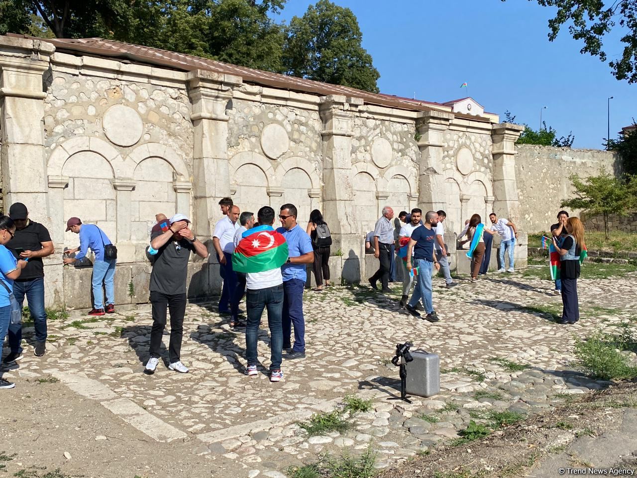 Azərbaycan diaspor nümayəndələrinin Şuşaya səfəri yekunlaşıb (FOTO/VİDEO)