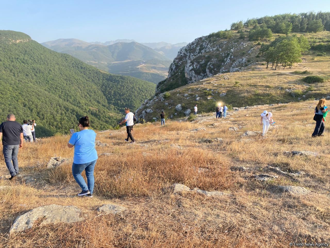 Azərbaycan diaspor nümayəndələrinin Şuşaya səfəri yekunlaşıb (FOTO/VİDEO)