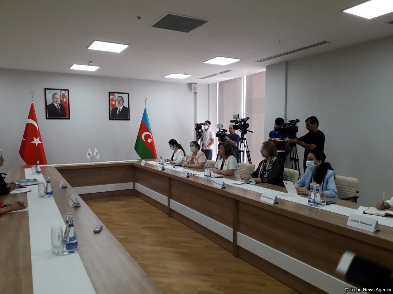 Şuşaya Azərbaycan bayrağı sancılarkən biz də sevincdən ağladıq - Ayşe Keşir (FOTO)