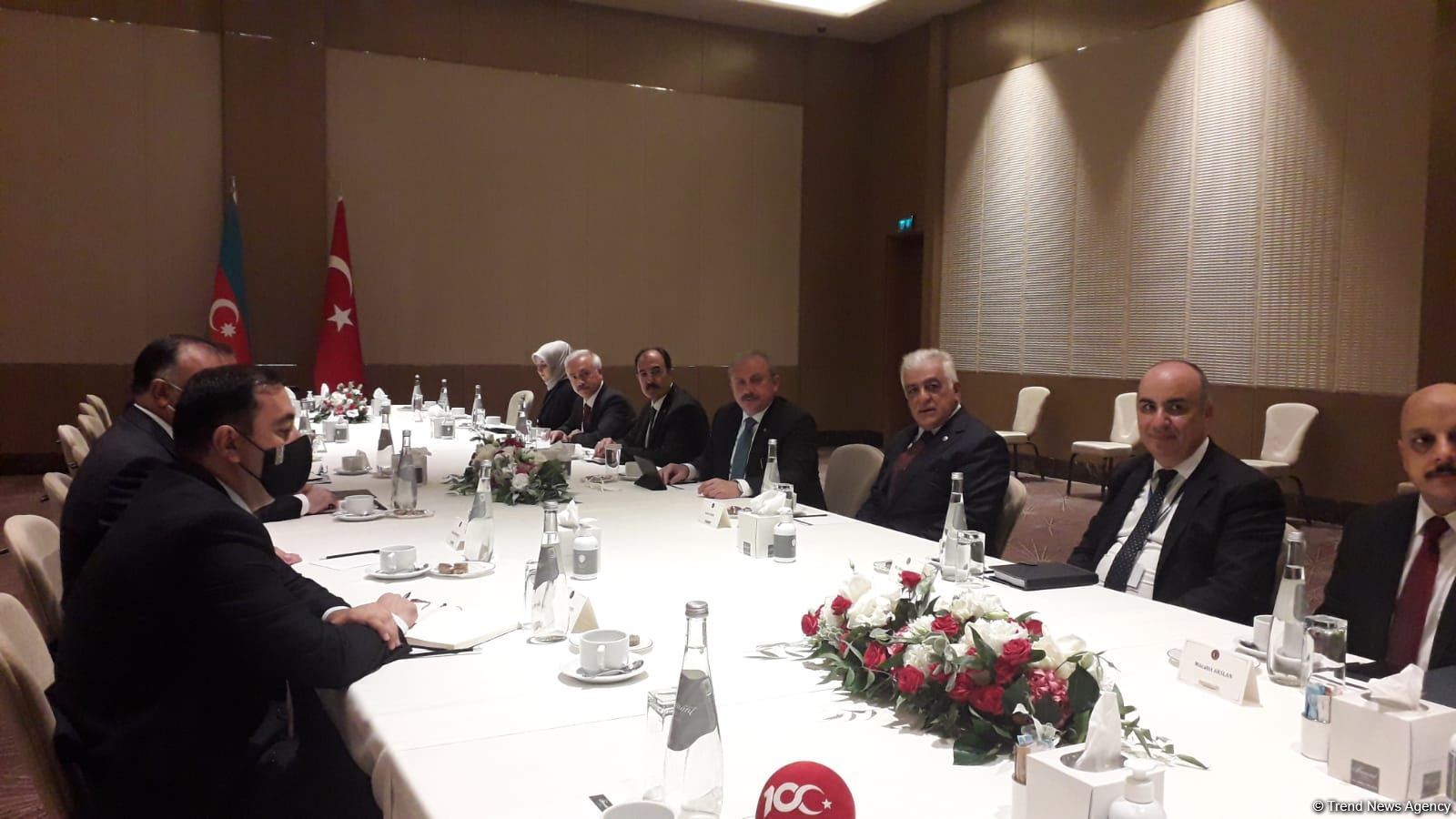 Mustafa Şentopla Ceyhun Bayramov görüş keçirib (FOTO) (ƏLAVƏ OLUNUB)