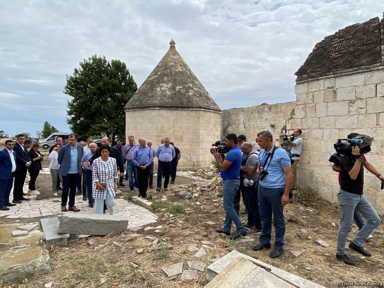 Əlaqələndirmə Qərargahının nəzdindəki İdarələrarası Mərkəzin İşçi Qrupunun üzvləri Ağdama səfər ediblər (FOTO) (ƏLAVƏ OLUNUB)
