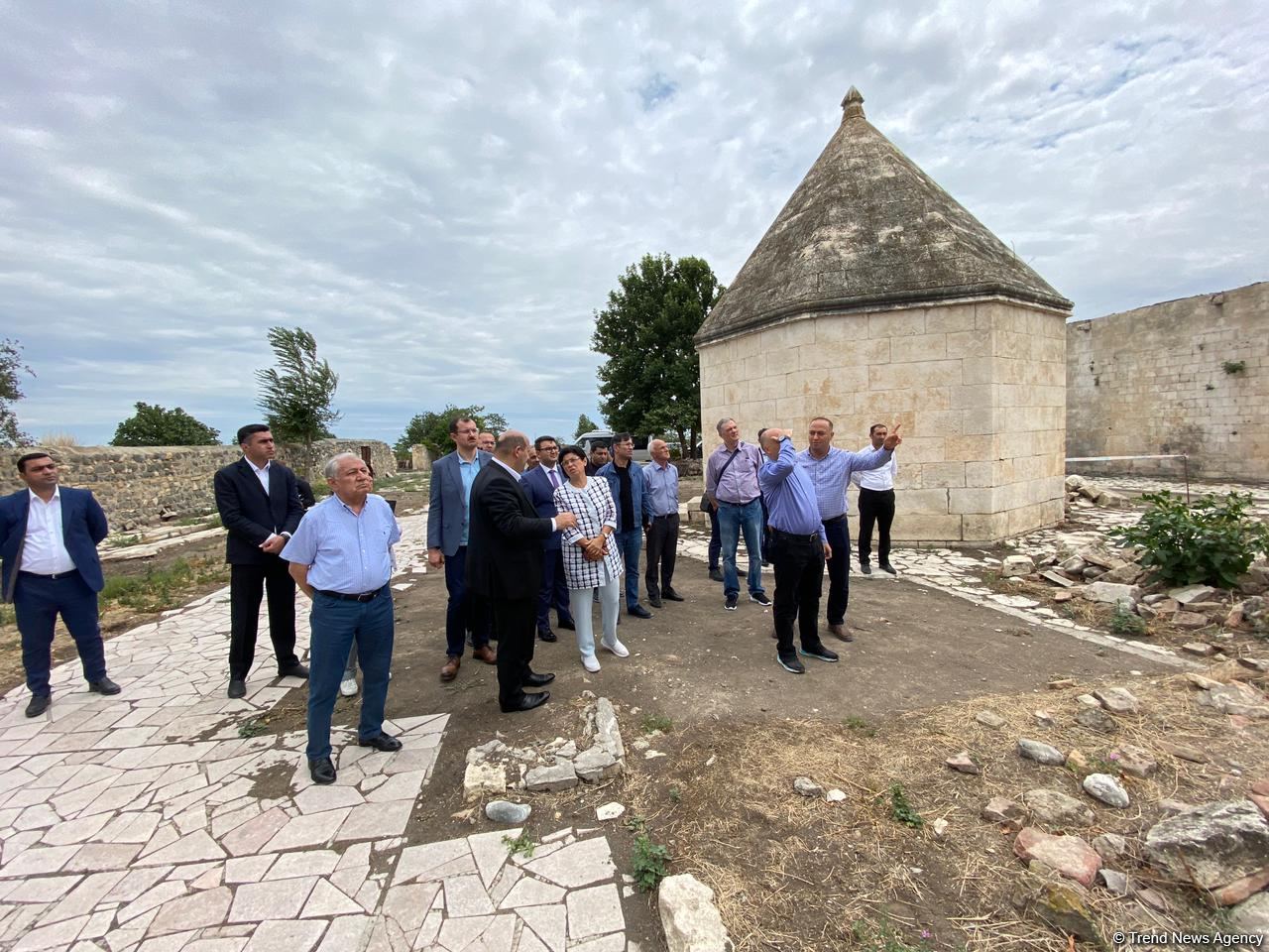Əlaqələndirmə Qərargahının nəzdindəki İdarələrarası Mərkəzin İşçi Qrupunun üzvləri Ağdama səfər ediblər (FOTO) (ƏLAVƏ OLUNUB)