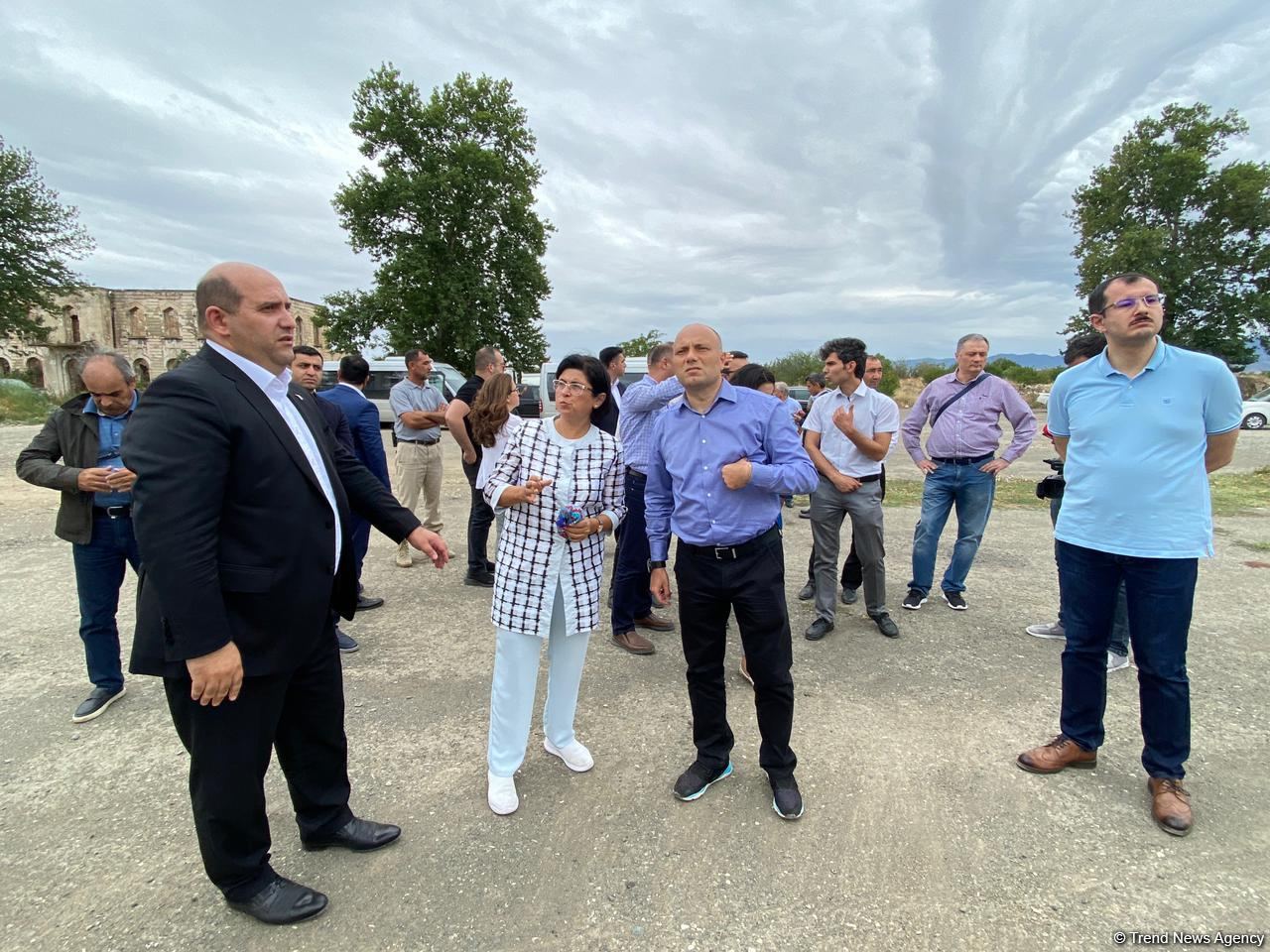 Əlaqələndirmə Qərargahının nəzdindəki İdarələrarası Mərkəzin İşçi Qrupunun üzvləri Ağdama səfər ediblər (FOTO) (ƏLAVƏ OLUNUB)