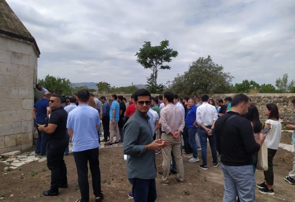 Xaricdə təhsil almış məzunlar Ağdama səfər edib (FOTO)