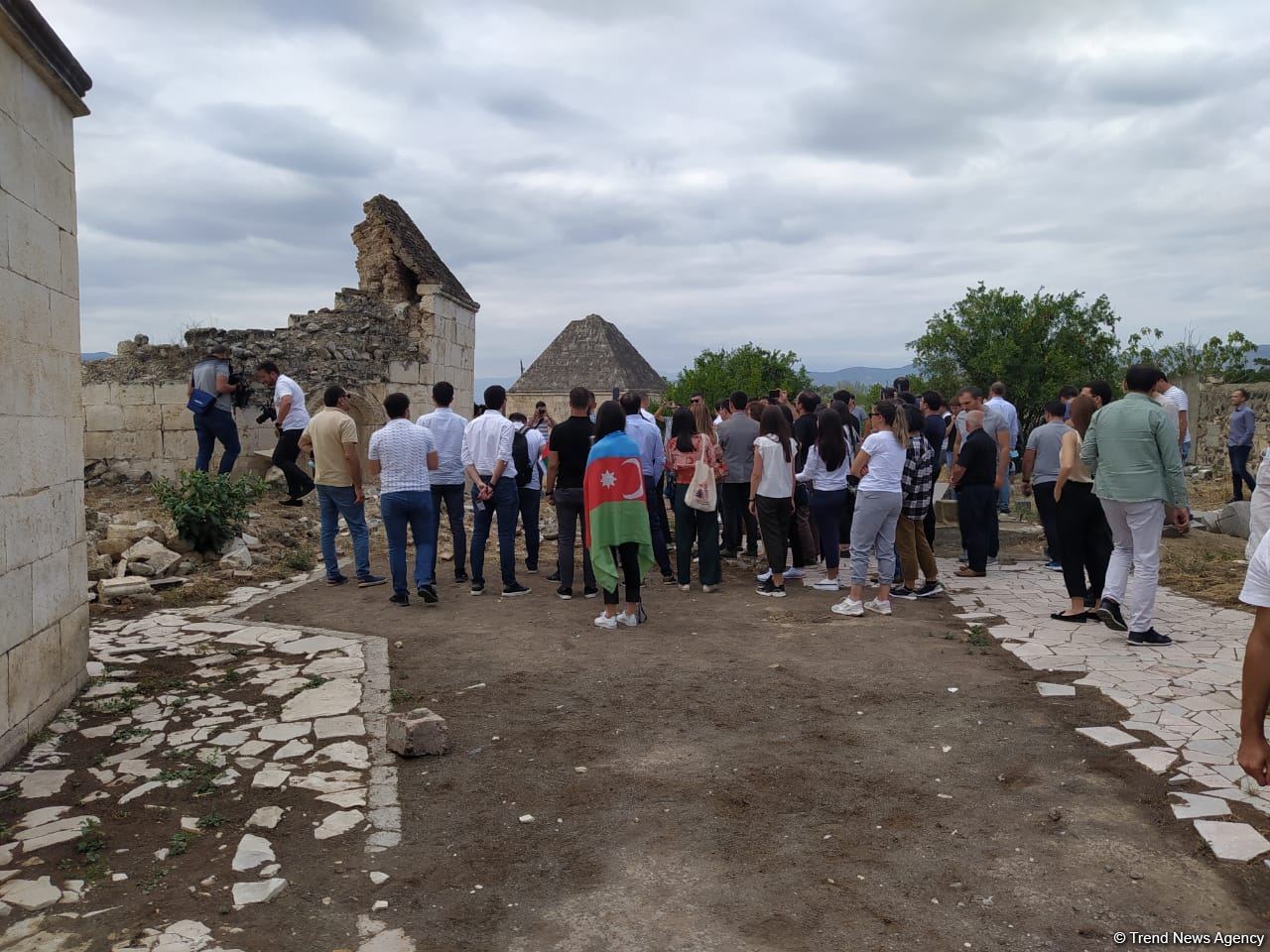 Xaricdə təhsil almış məzunlar Ağdama səfər edib (FOTO)