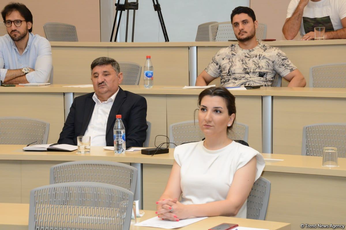 "Jurnalistlərin münaqişə zonasında davranışları: Təhlükəsizlik və mühafizə qaydaları" mövzusunda təlim proqramı başlayıb (FOTO)