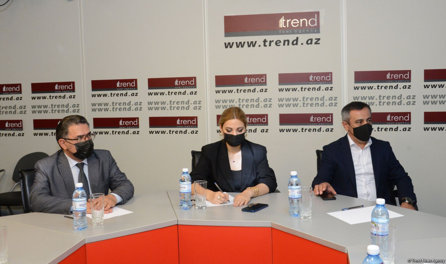 Trend Beynəlxalq İnformasiya Agentliyində “Media haqqında” qanun layihəsinin müzakirəsi keçirilib (FOTO/VİDEO)