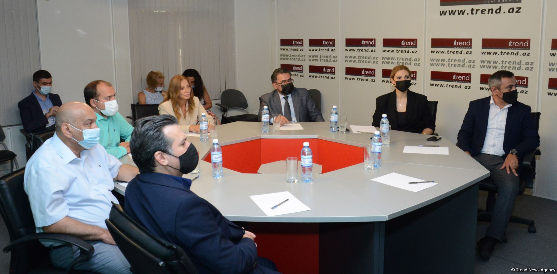 Trend Beynəlxalq İnformasiya Agentliyində “Media haqqında” qanun layihəsinin müzakirəsi keçirilib (FOTO/VİDEO)
