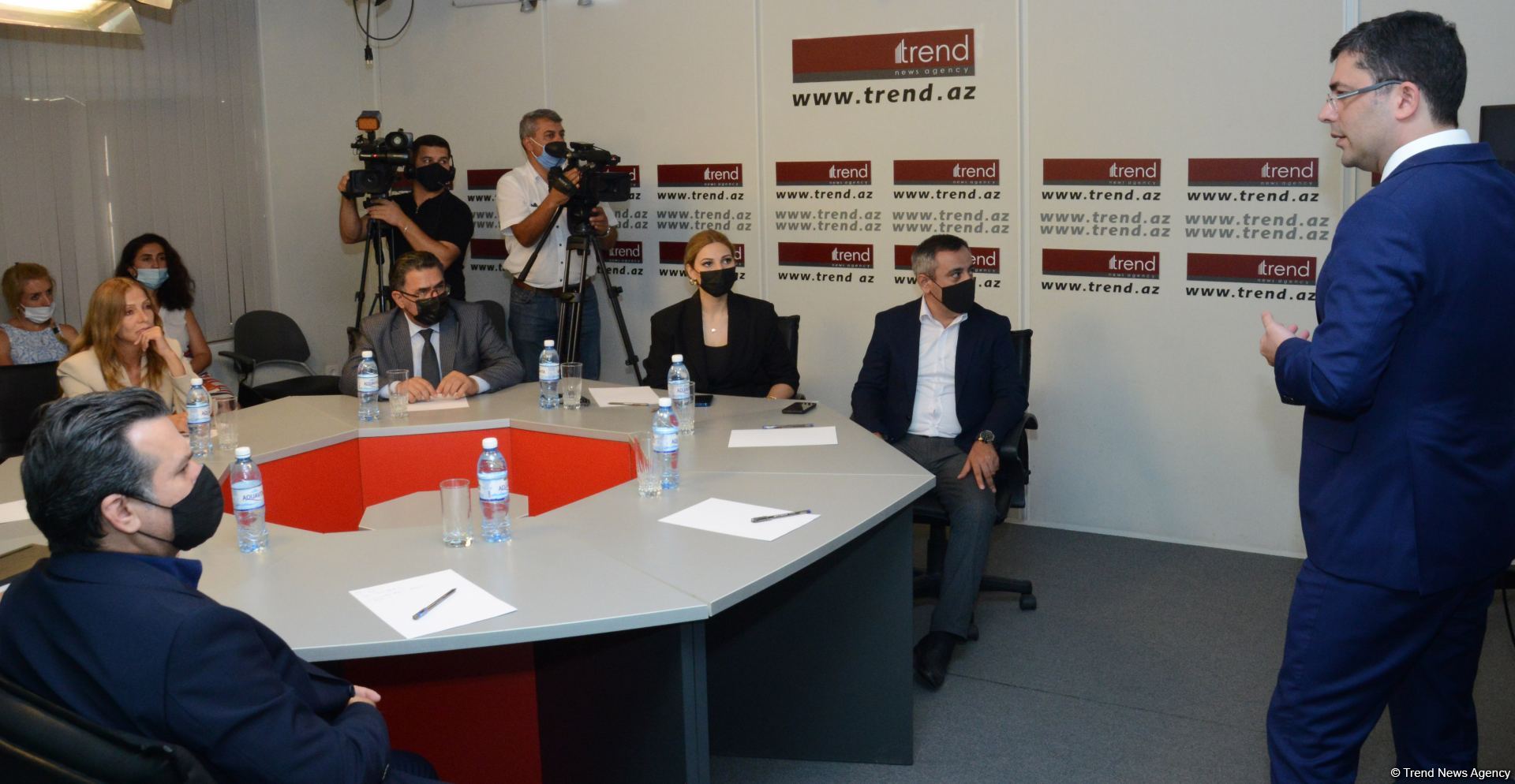 Trend Beynəlxalq İnformasiya Agentliyində “Media haqqında” qanun layihəsinin müzakirəsi keçirilib (FOTO/VİDEO)