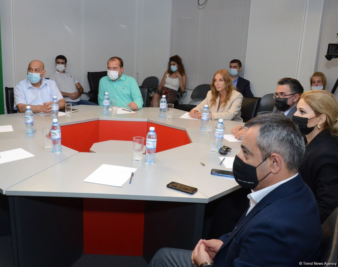 Trend Beynəlxalq İnformasiya Agentliyində “Media haqqında” qanun layihəsinin müzakirəsi keçirilib (FOTO/VİDEO)