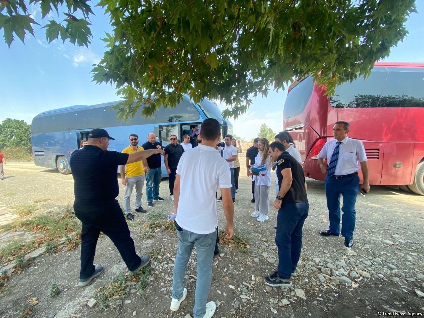 Aparıcı gənclər təşkilatlarının Ağdama səfəri başlayıb (FOTO)