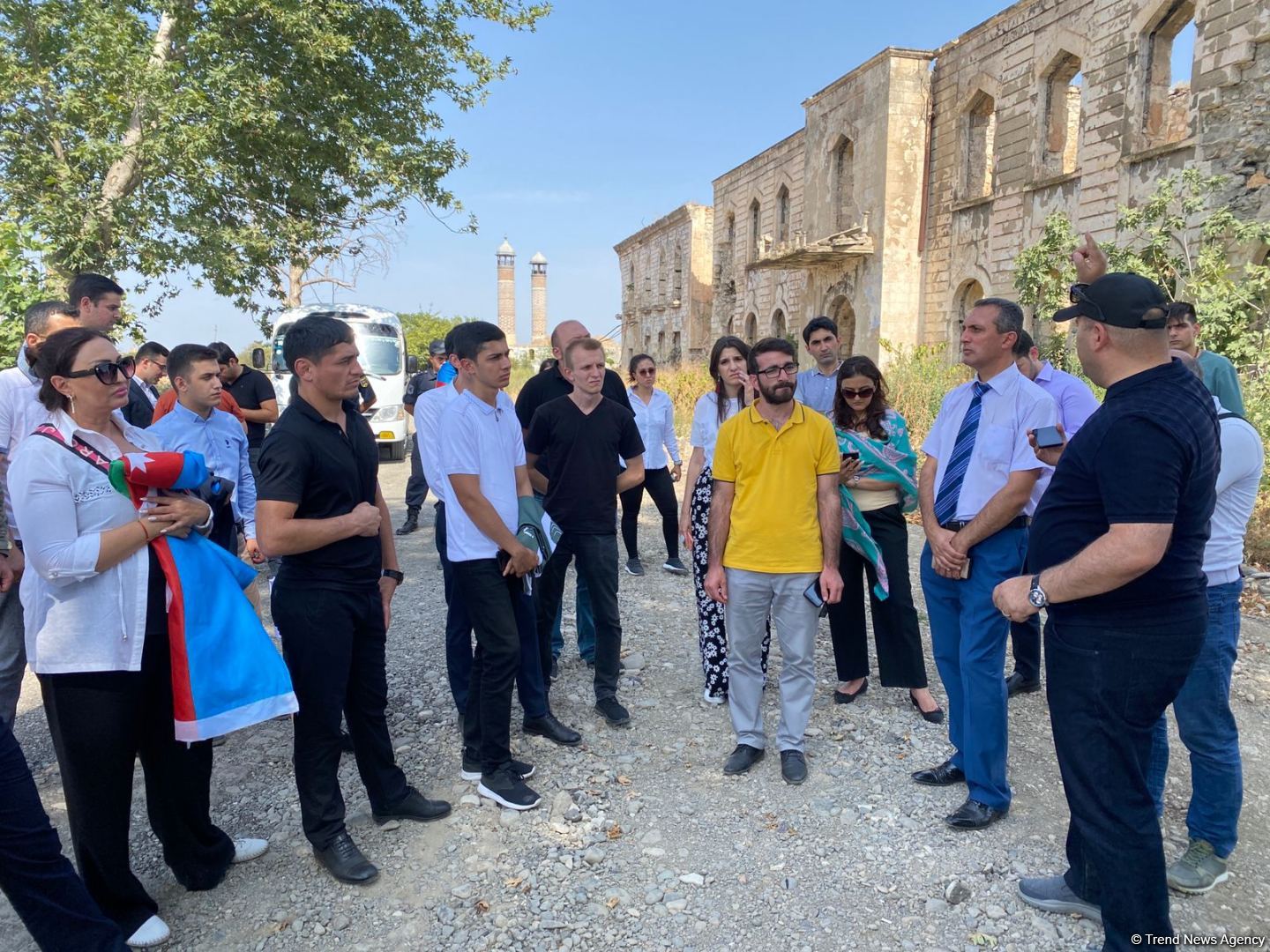 Aparıcı gənclər təşkilatlarının Ağdama səfəri başlayıb (FOTO)