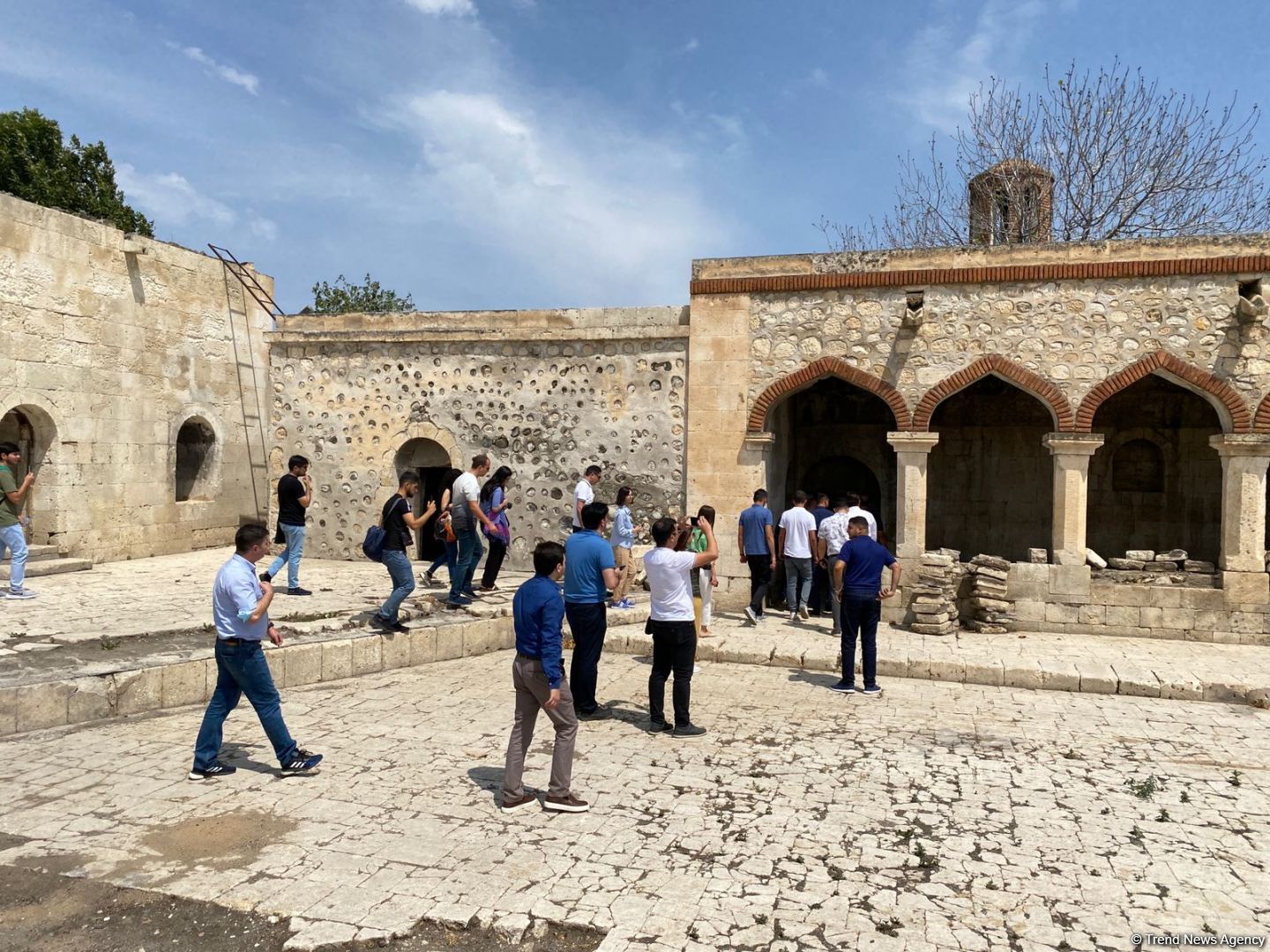 Könüllü təşkilatlarının Ağdama səfəri başlayıb (FOTO)
